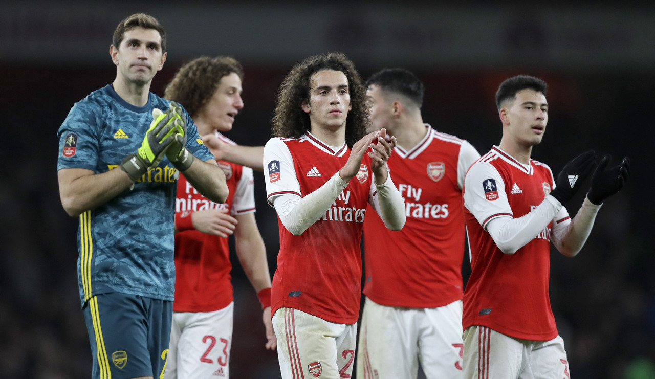 中国国青以 中国国青以